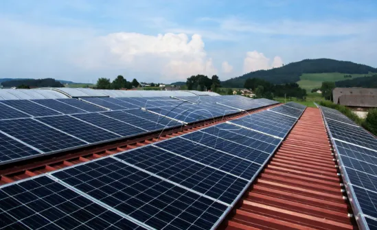 Roof Solar Mounts: ການແກ້ໄຂພິເສດສໍາລັບໂຄງການ PV ອຸດສາຫະກໍາແລະການຄ້າ