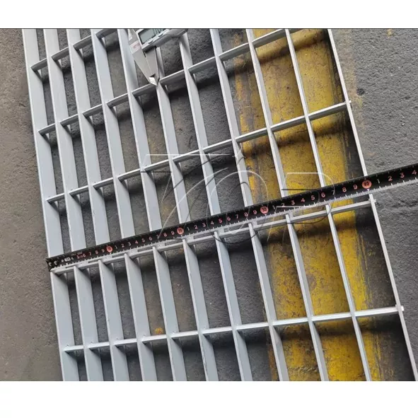 ອະລູມິນຽມ Grating
